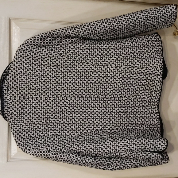 Short jacket - Picture 3 of 4